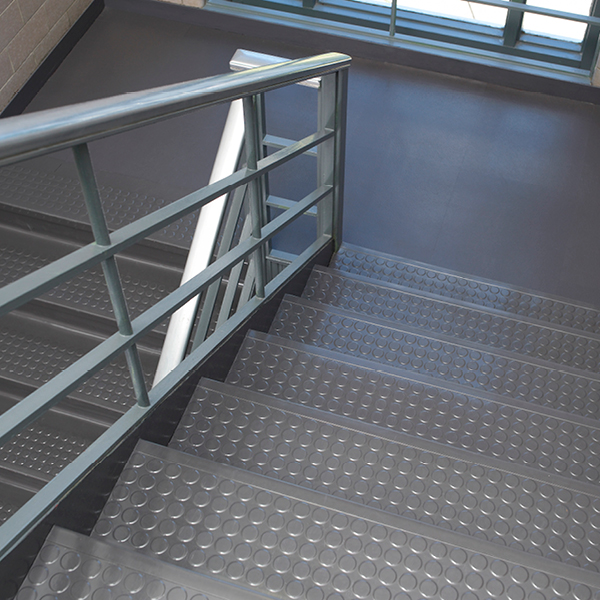 Distinct Designs Rubber Stair Treads